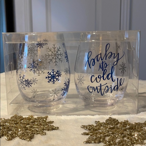 Baby is cold 2 packets glass tumbler ❄️⛄️🎄 - Picture 4 of 4